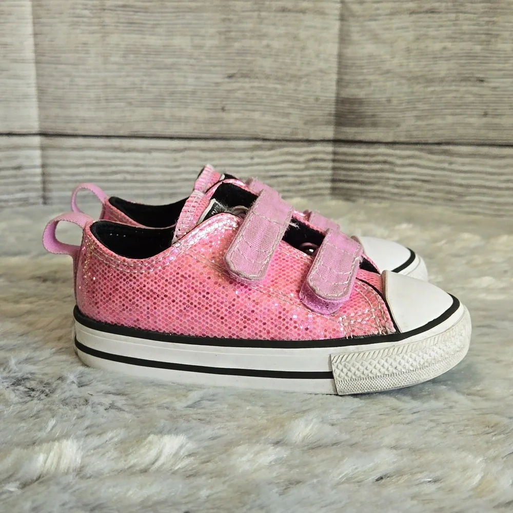 Converse Pink Sparkley Sneakers, Infant Girl Size 6, Great Condition